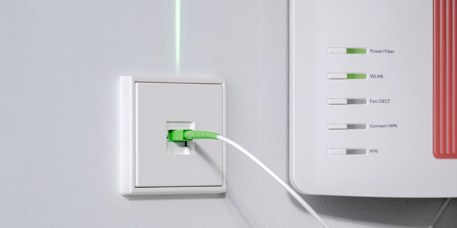 Die neuen Glasfaser-Anschlussdosen bei Elektrofachbetrieb Völker GmbH in Hamburg